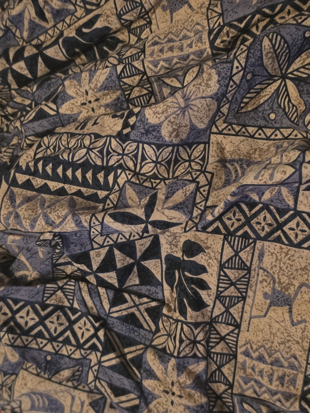 Blue and Cream Geometric Floral Comforter - Hawaii Dress